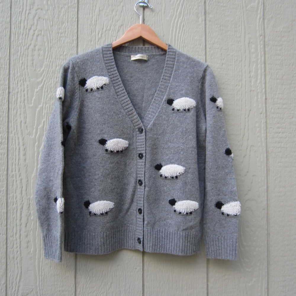 WoolOvers Cardigan Womens M Grey White 3D Sheep Lambswool winter boho whimsical